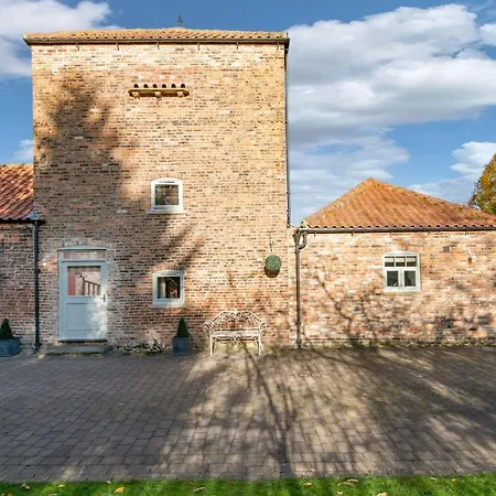 Holiday home The Dovecote York